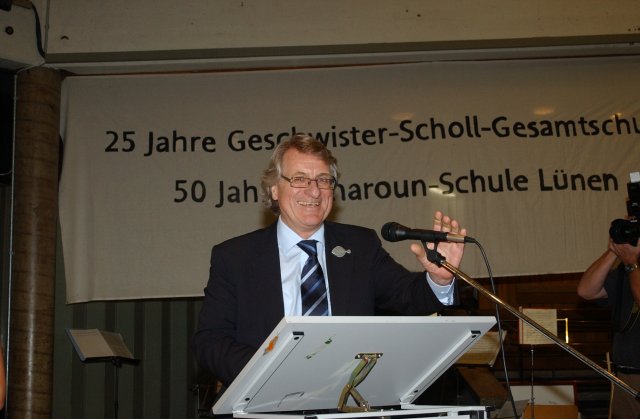 25jahregsg054