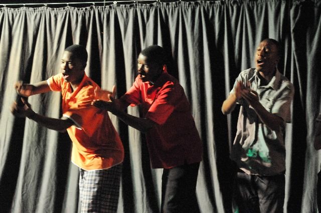 30.05.2011-theaterrevue-61