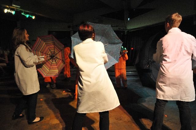 30.05.2011-theaterrevue-76