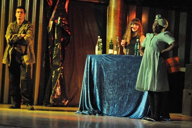 30.05.2011-theaterrevue-79