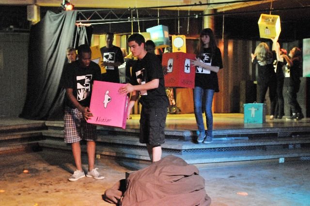 30.05.2011-theaterrevue-86