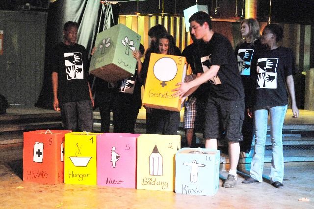 30.05.2011-theaterrevue-87
